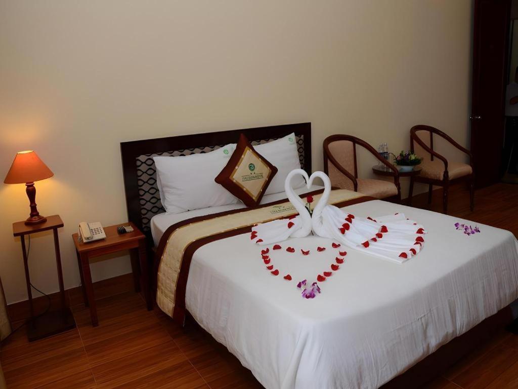 7S Hotel Thu Bon Danang Bagian luar foto